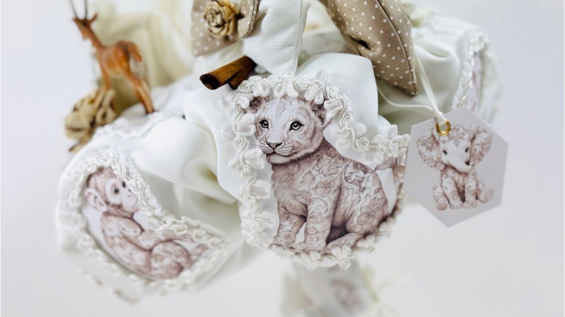 Lumânare de botez fata Crem Nude și Alb Animale din jungla Safari Baby Lumânare personalizată botez 22